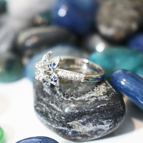 Sterling Silver Blue Flower White Sapphire Ring 8 - Picture 7 of 9